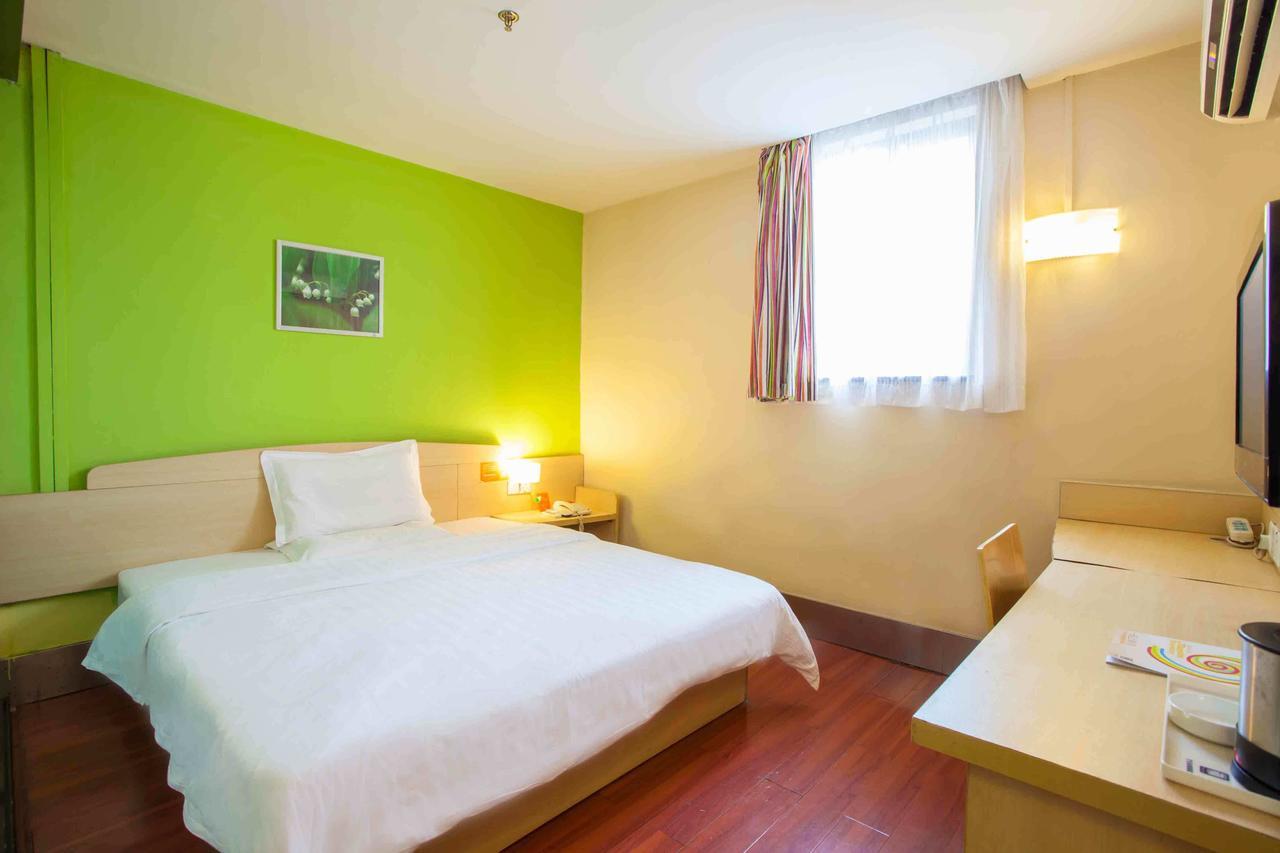7Days Inn Shanghai Yichuan Road Exterior foto